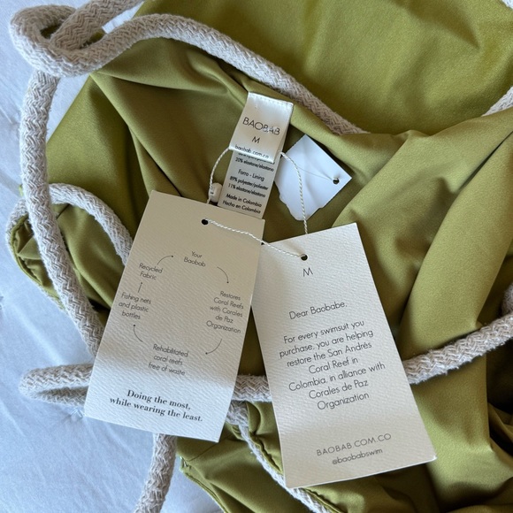 Baobab NWT Medium Kira Cut-Out Jumpsuit Pistachio Green - Picture 10 of 11